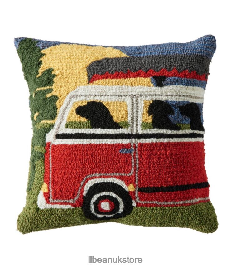 Home Decor L.L.Bean Indoor/Outdoor Hooked Pillow Dog Bus Multi Unisex 0VRR662734